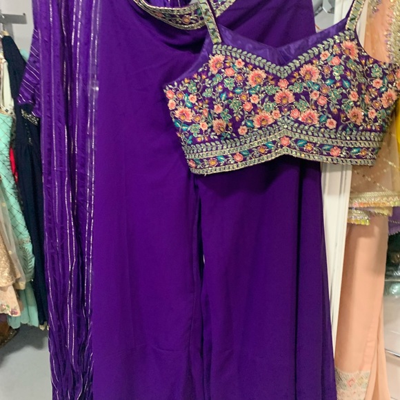 Stylish color top with plazo In size 38-40 - Picture 3 of 5